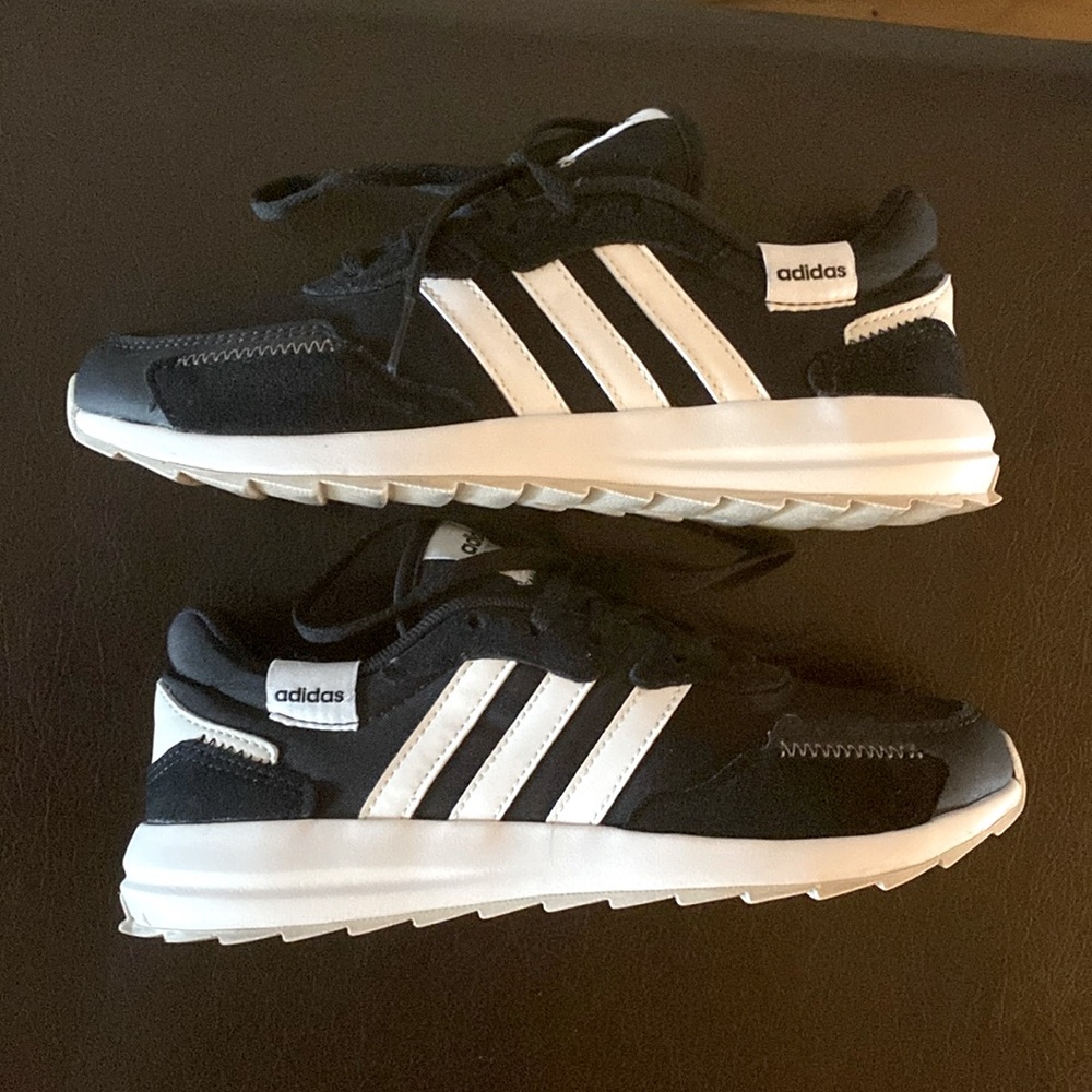 Adidas running shoes old school